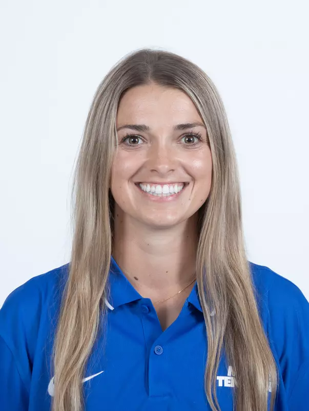 Caitlyn Manning headshot 2024