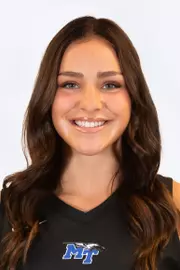 Kiera Booth Headshot 2024