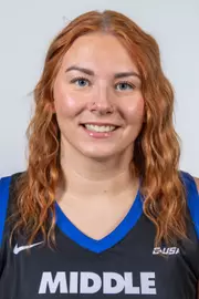 Elina Arike Headshot 24-25