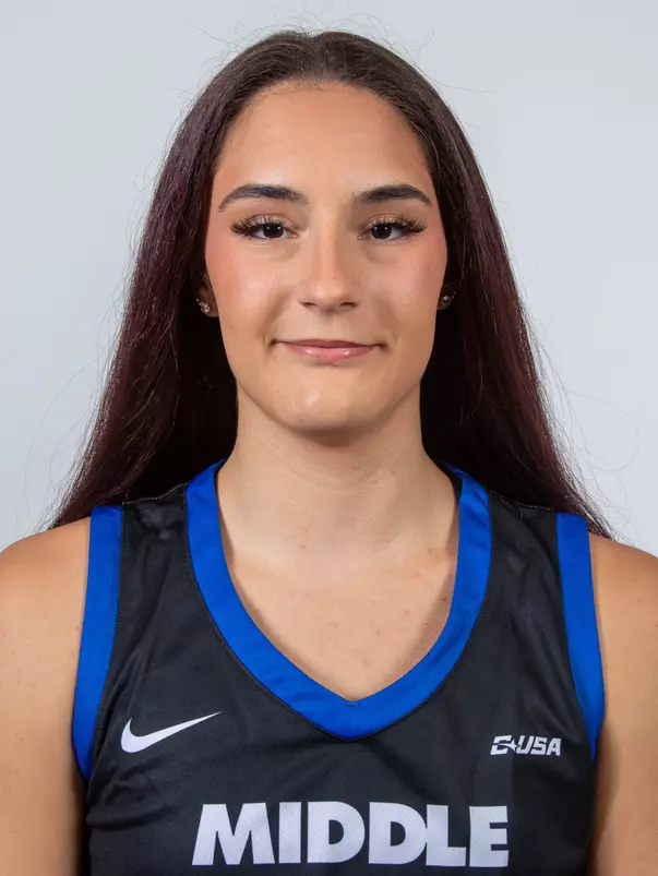 Dora Van Rijs Headshot 24-25