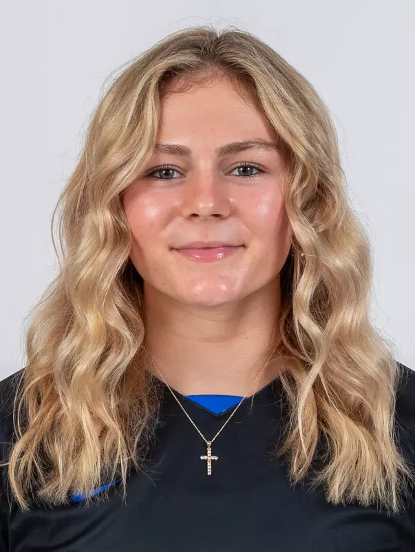 Mackenzie Shores Headshot 2024