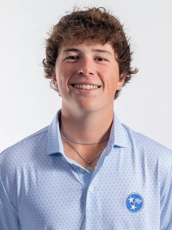 Owen Queener Headshot 24-25