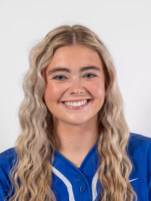 Lilly Bethune Headshot 2025