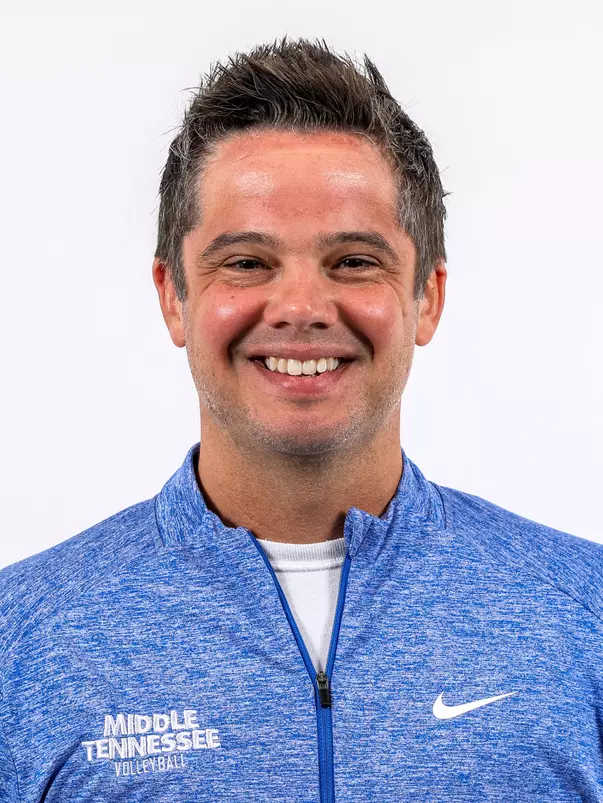 Hastings, Aaron headshot