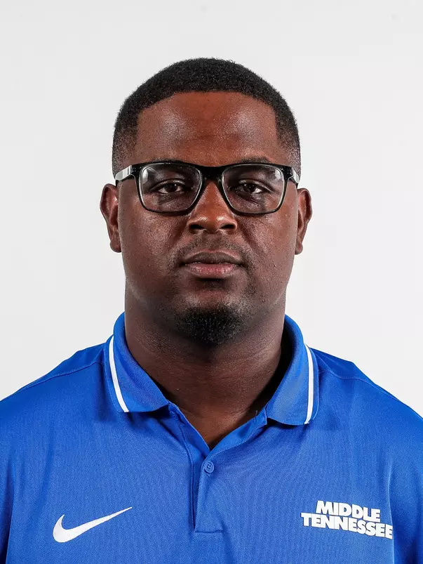 Petey Swearengen headshot 2025