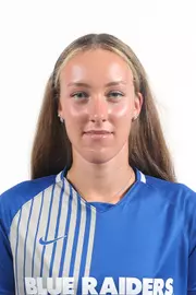 Maaja Fischer Headshot 2025