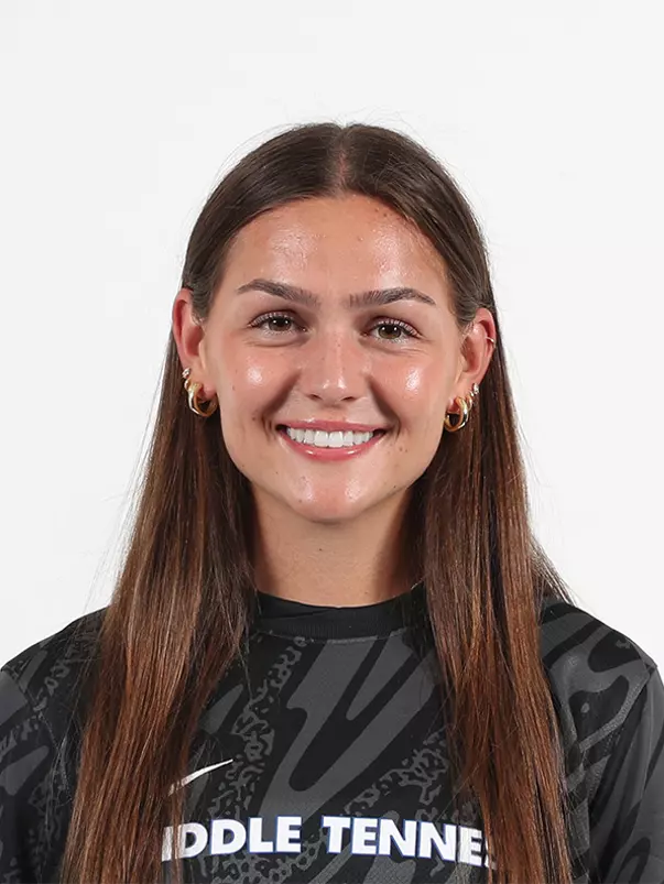 Demi Gronauer Headshot 2025