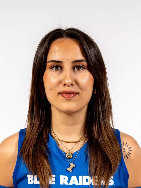 Isil Yilmaz Headshot 2025