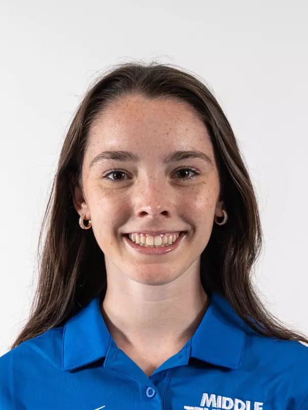 Lauren Cole Headshot 2025