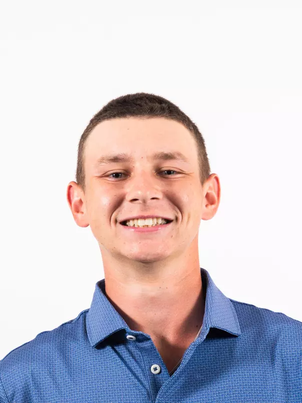 Henry Headshot 25-26