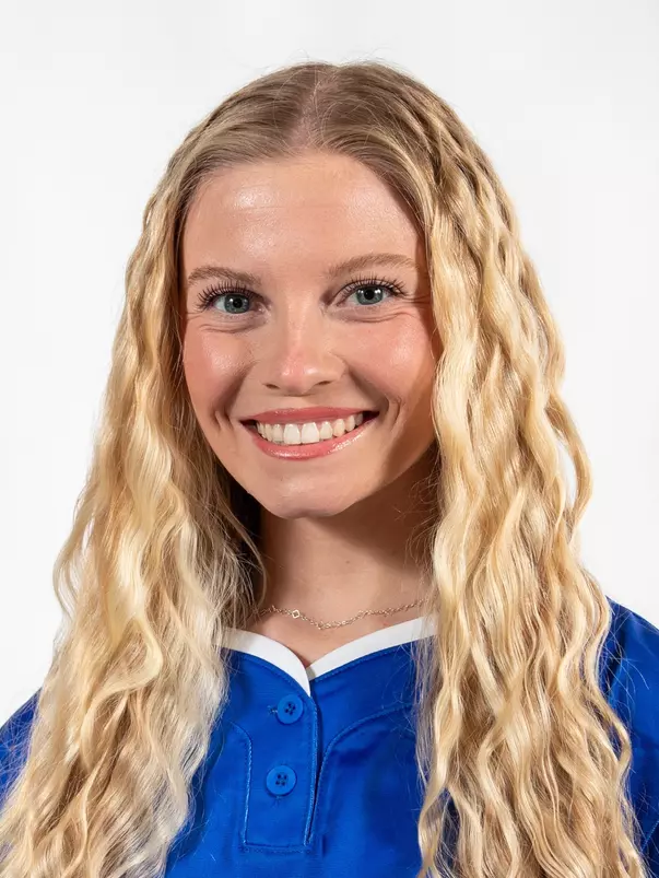 Lilly Pendergrast Headshot 2026