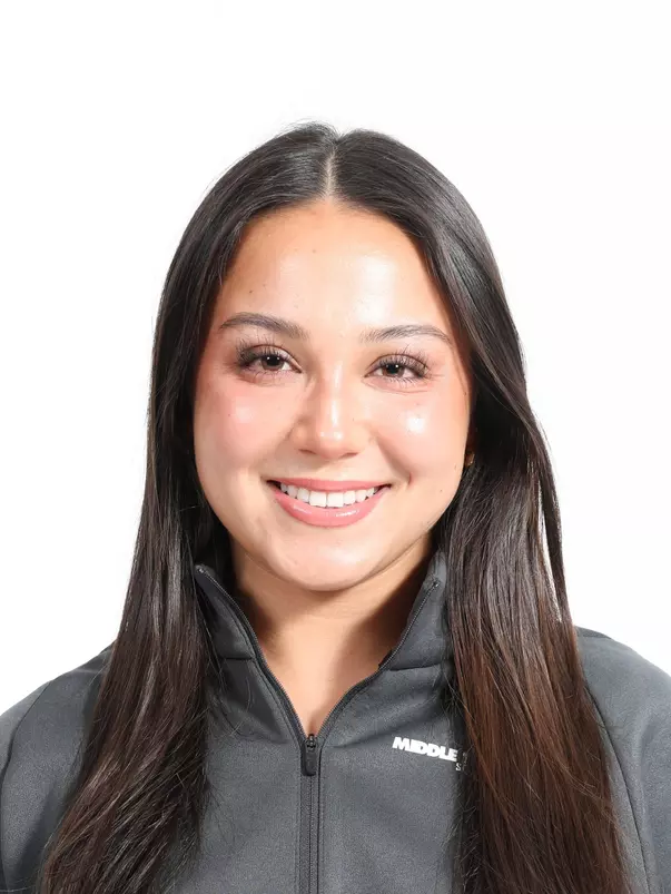 Valentina Navetta Headshot Spring 2026