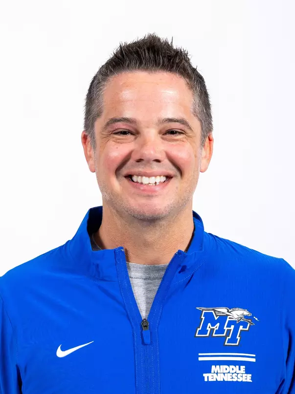 Aaron Hastings Headshot 2026