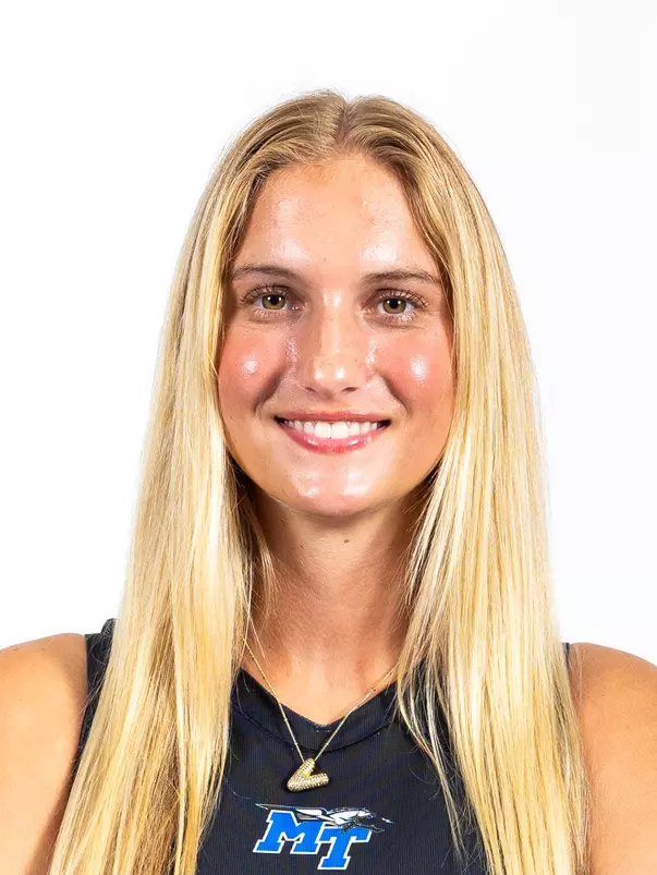 Veronica Sierzant Headshot 2026