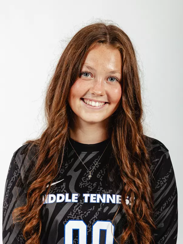 2026 Lydia Itzoe Headshot