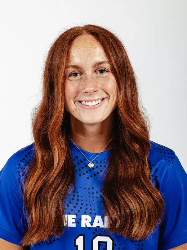 2026 Hailey Crabb Headshot