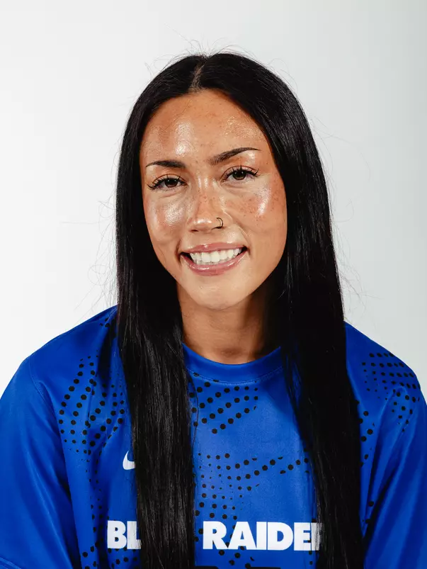 2026 Saachi Bureau Headshot