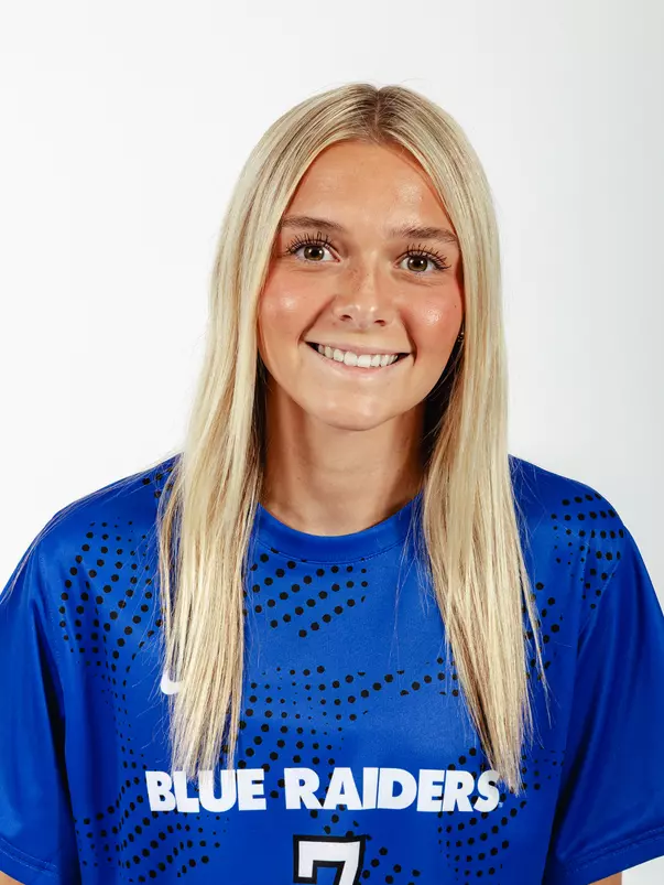 2026 Gracie Somerville Headshot