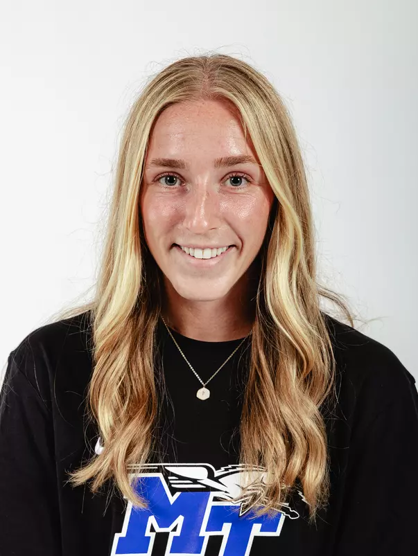 2026 Lauren MacDonald Headshot