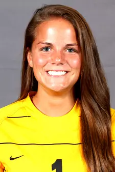 Rebecca Cushing - headshot...