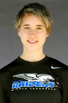 Lisa Maas headshot...