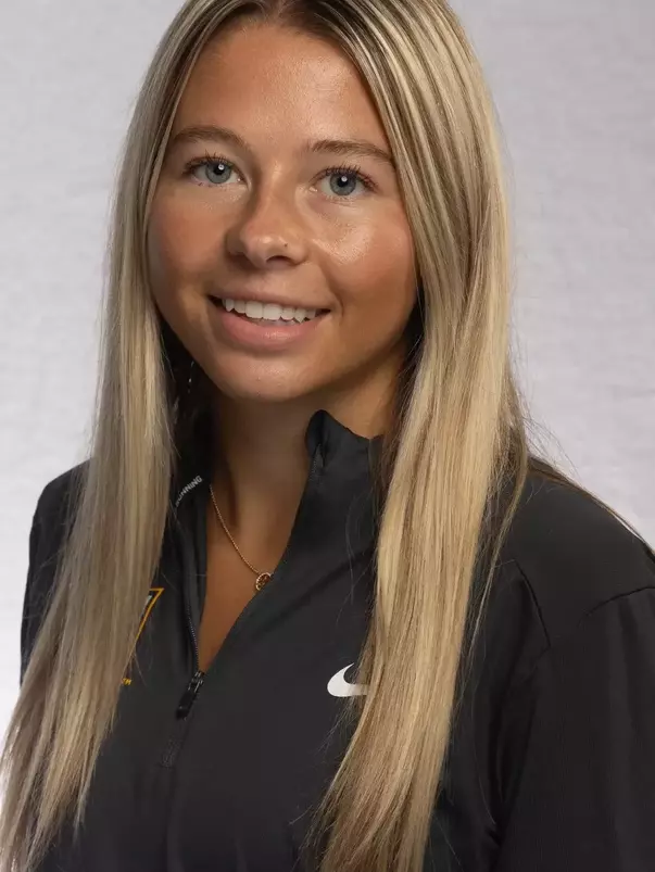 Natalie Miller Headshot