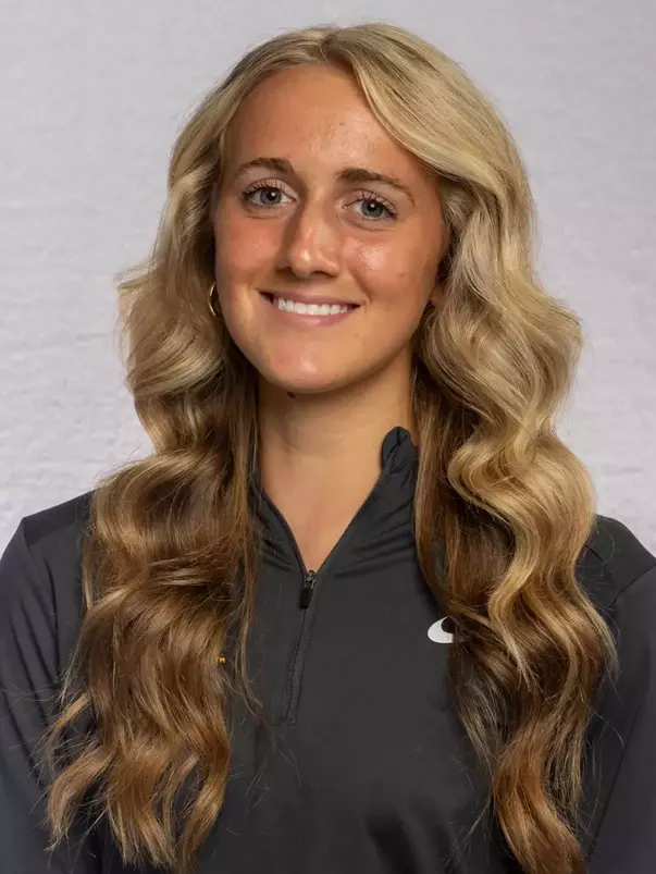 Addison Barnes Headshot
