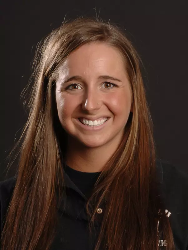 Erin Yeager headshot