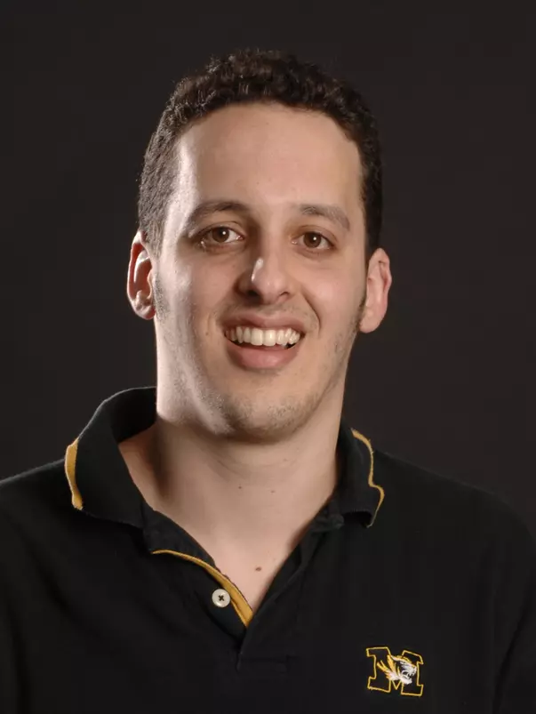 Gilad Kaufman headshot