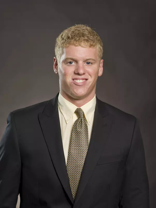 2010-11 Track & Field Headshots - Nic Ford