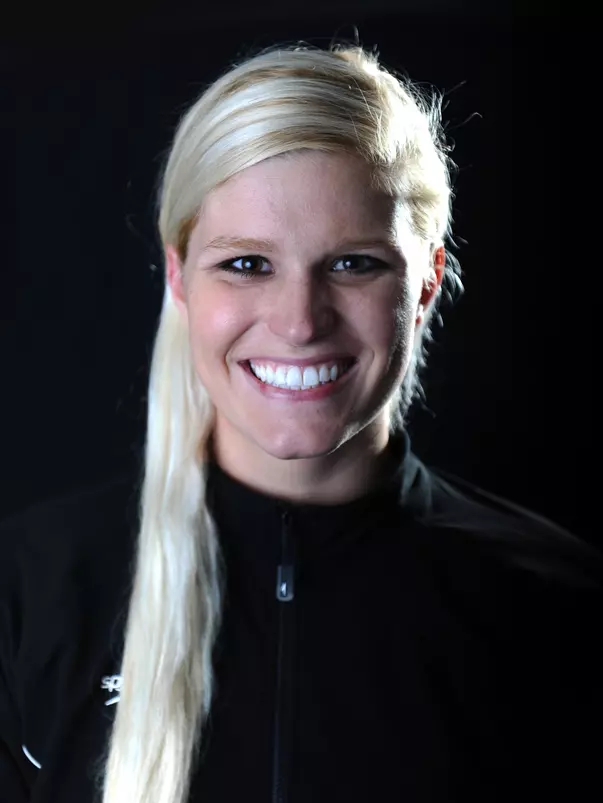 Amanda Masters
Photo by Dak Dillon