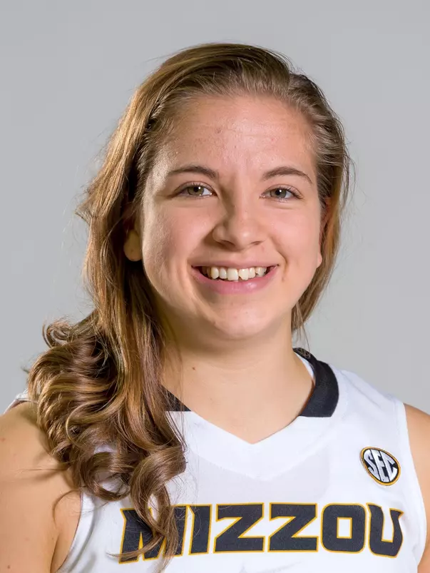 Lianna Doty 2015-16 Headshot
