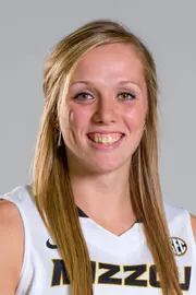 Michelle Hudyn 2015-16 Headshot