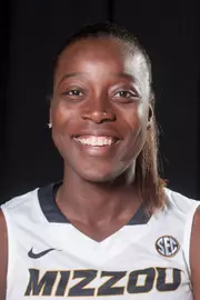 Davionna Holmes 2014-15 Headshot