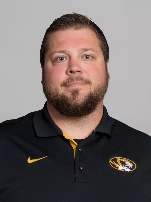 Cody Oates 2015 headshot