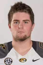 Jonah Dubinki Headshot