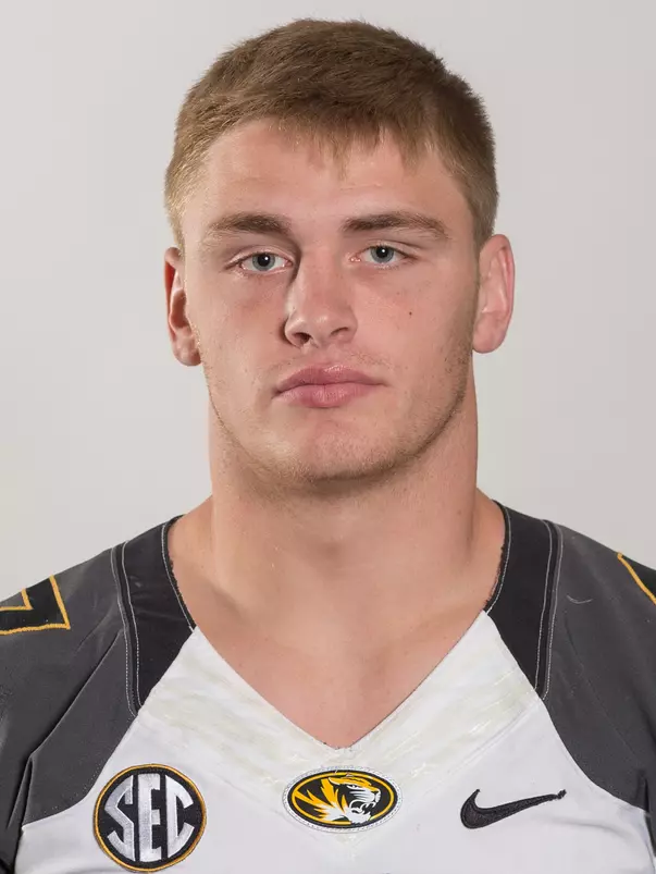 Cale Garrett Headshot