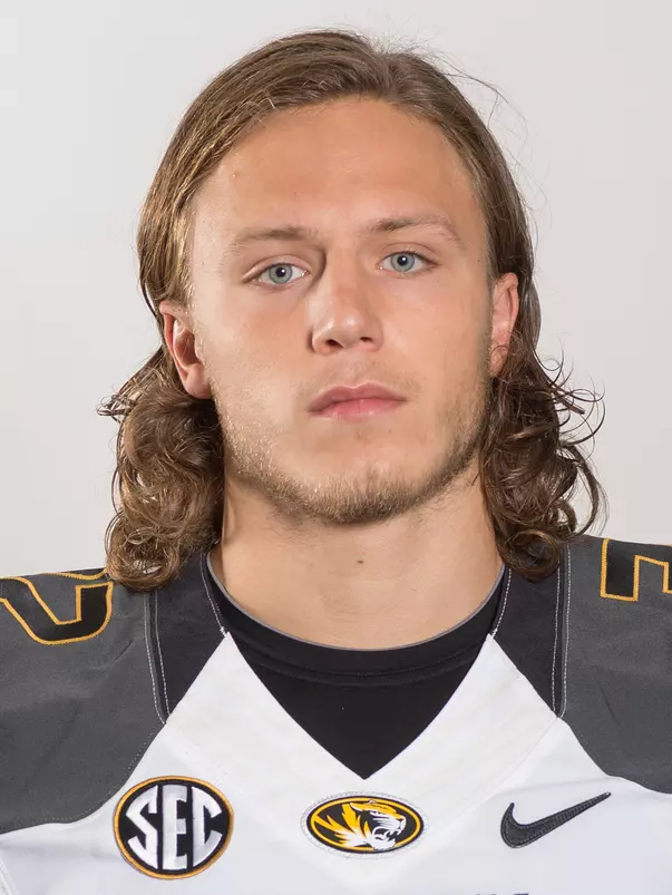 Tanner Hull Headshot