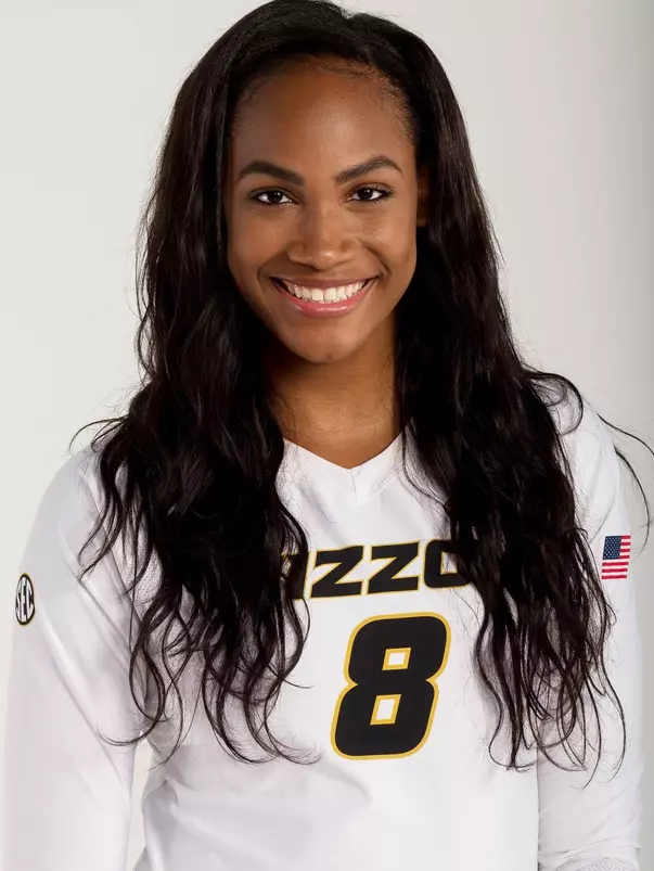 2017 Alyssa Munlyn HS