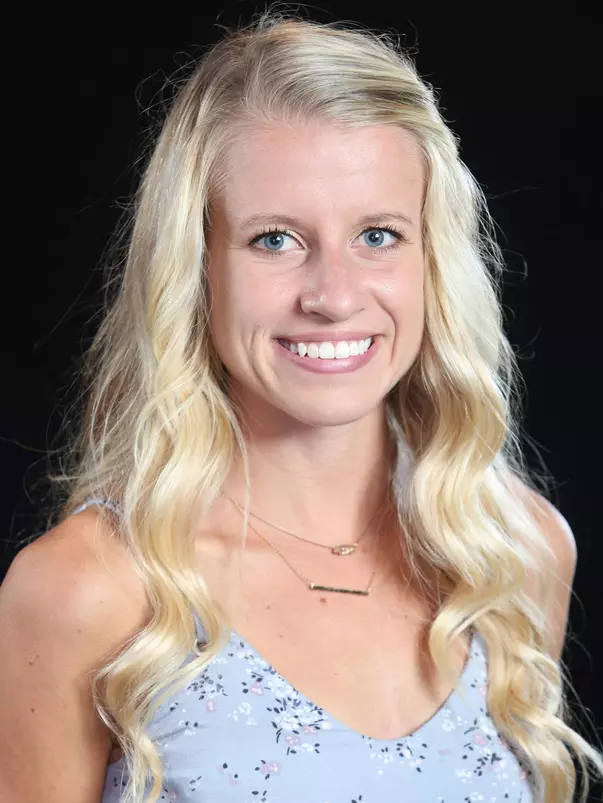 Karissa Schweizer 2017-18 HS