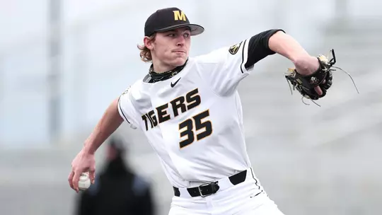 Renewed, Refocused: Spencer Miles Eyes Bounce Back 2022 Campaign