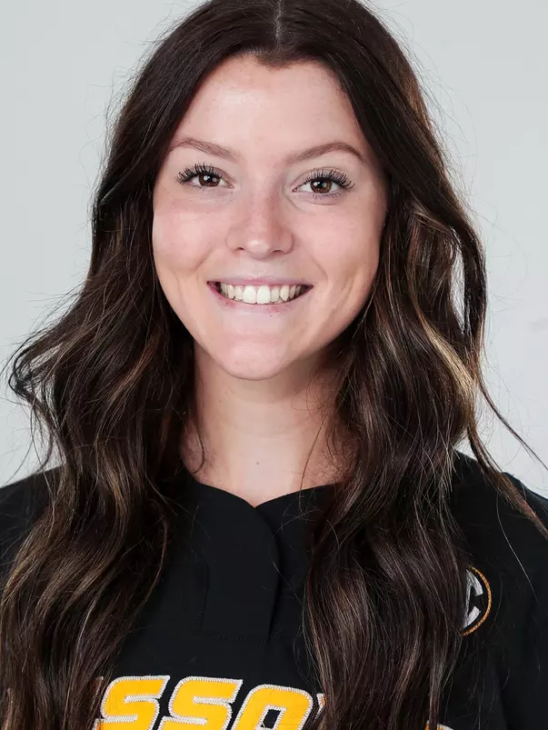 Hannah Vargas 2022 Headshot