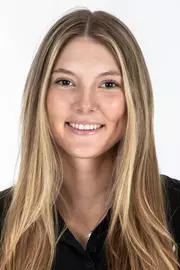 julie huggins headshot