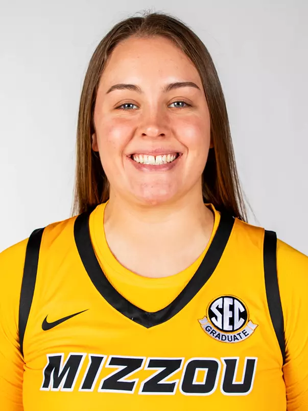 Abby Feit Headshot (2023-24)