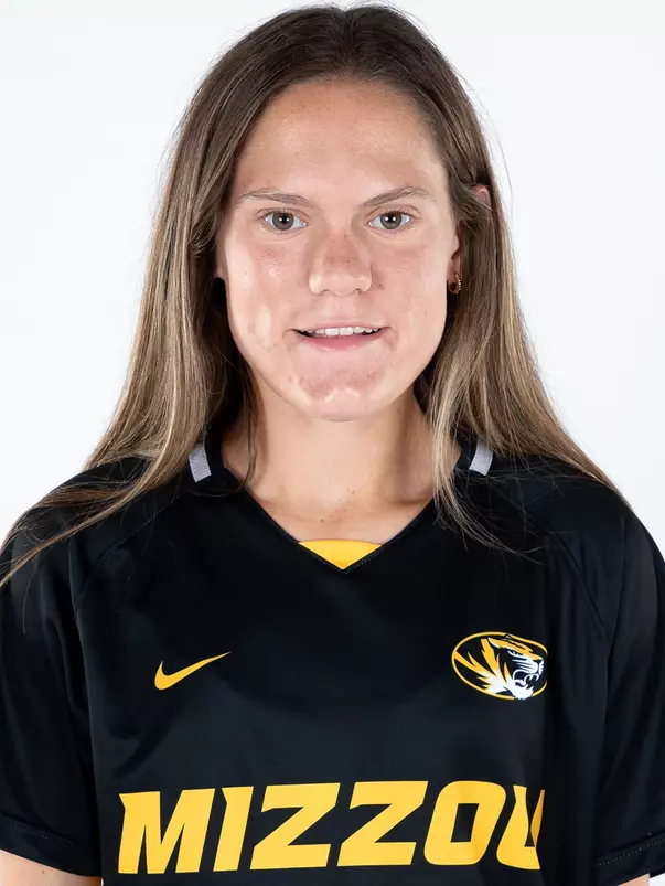 Ana DiMaria_Soccer23