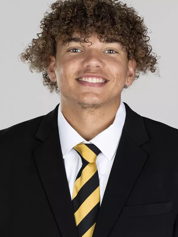 Noah Carter