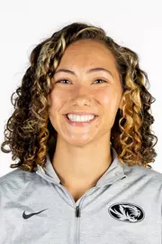 Kaia Downs Head Shot