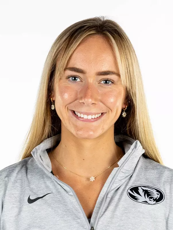 Lydia Roller Head Shot