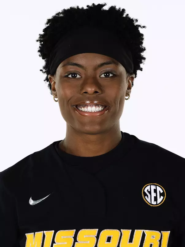 Chantice_Phillips_headshot_cropped