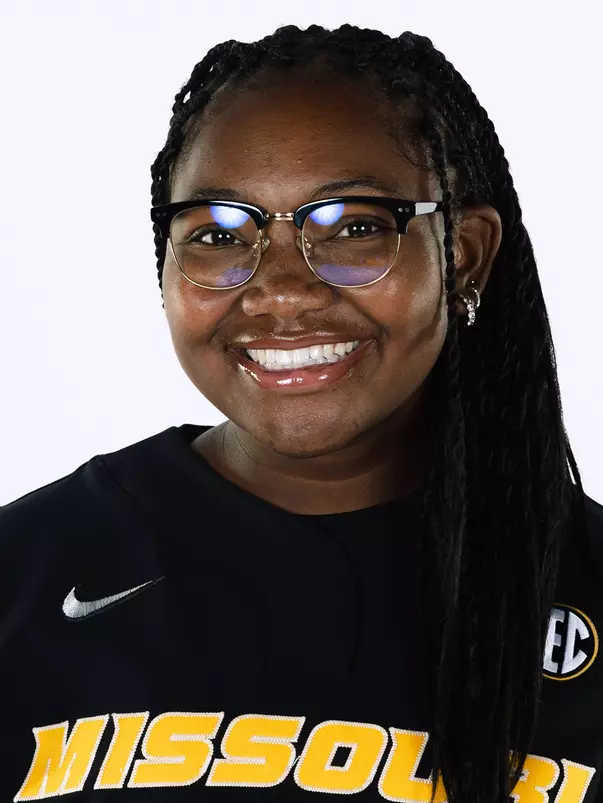 Cierra_Harrison_cropped_headshot